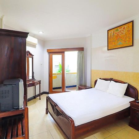 Oyo 91608 Hotel Gatsu Indah Denpasar (Bali) Exterior photo